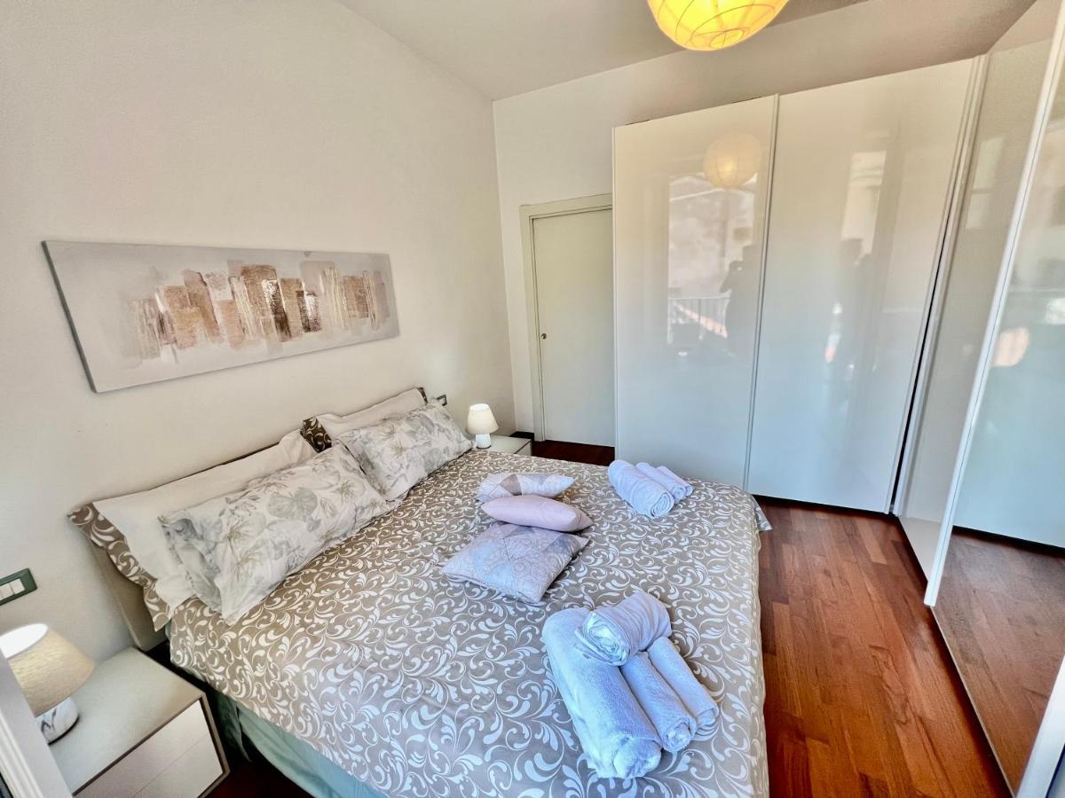 Divina Luxury Apartment With Jacuzzi Near The Lake Como Bagian luar foto